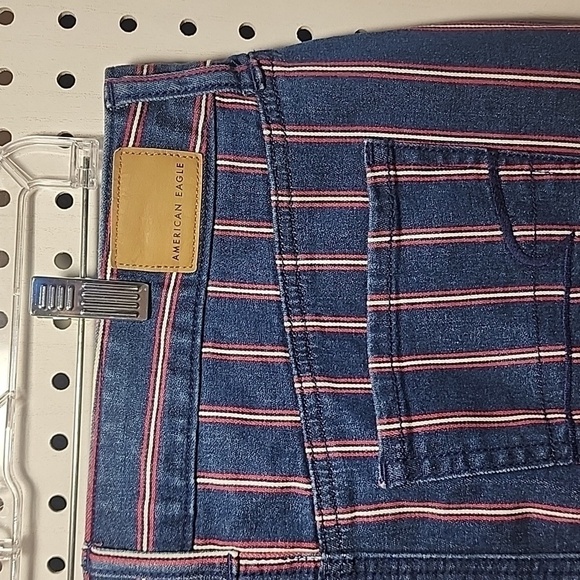 American Eagle Outfitters Stretch Denim High Rise Mini 10 Skirt Distressed - Picture 8 of 10